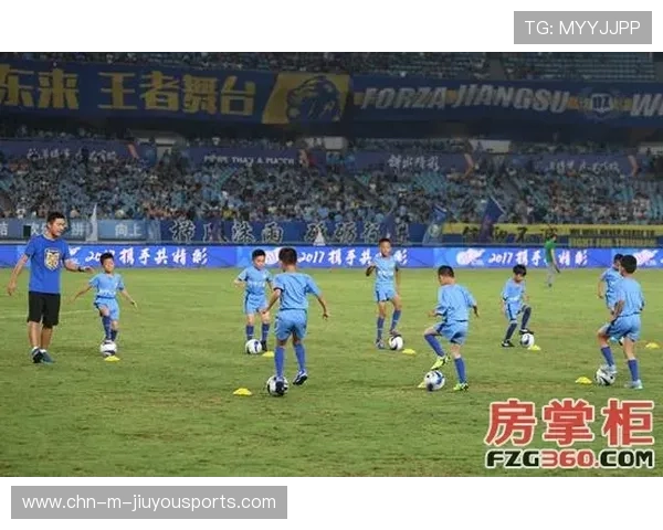 里昂聚焦青训与教练培养，未来之星呼之欲出